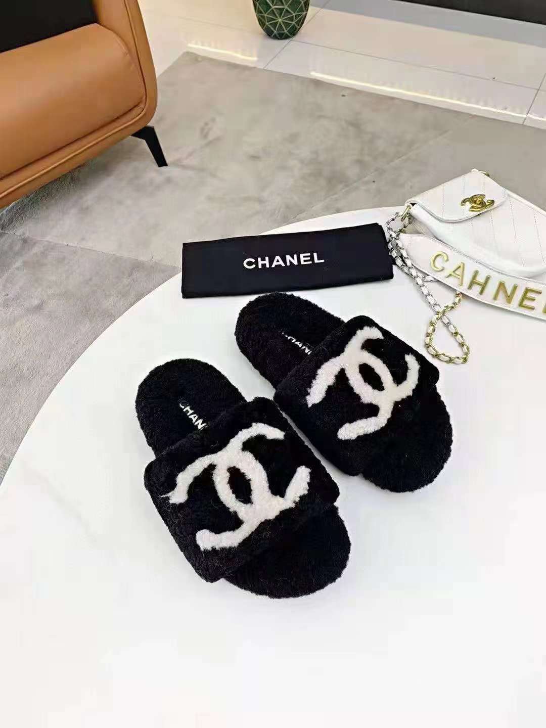 Women C*hanel Top Slippers