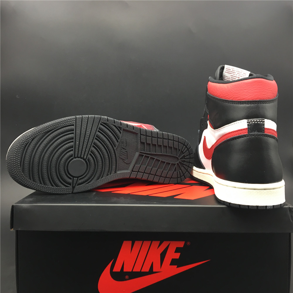 Air Jordan 1 Retro High Black Gym Red 555088-061