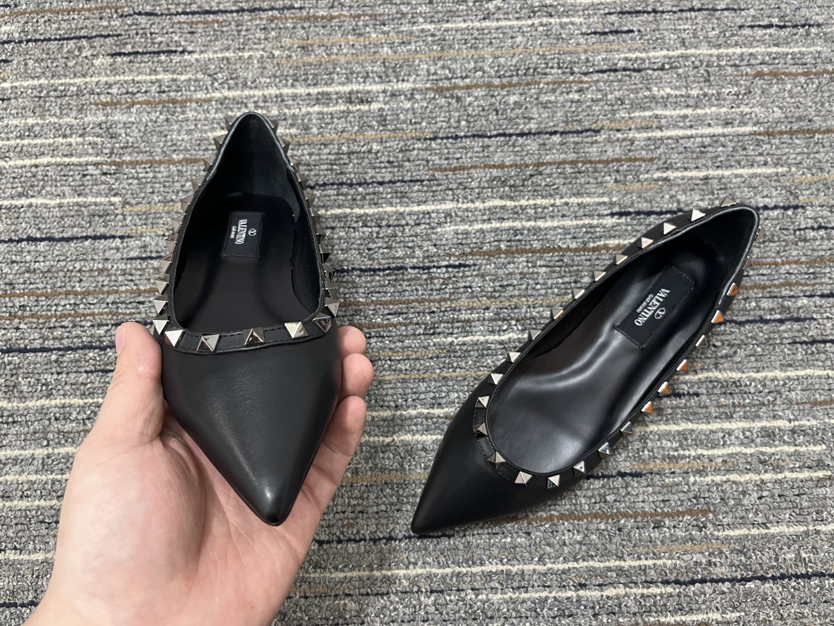 Women ๐*๐ด๐ฟ๐ธ๐๐๐ผ๐๐ Top Sneakers