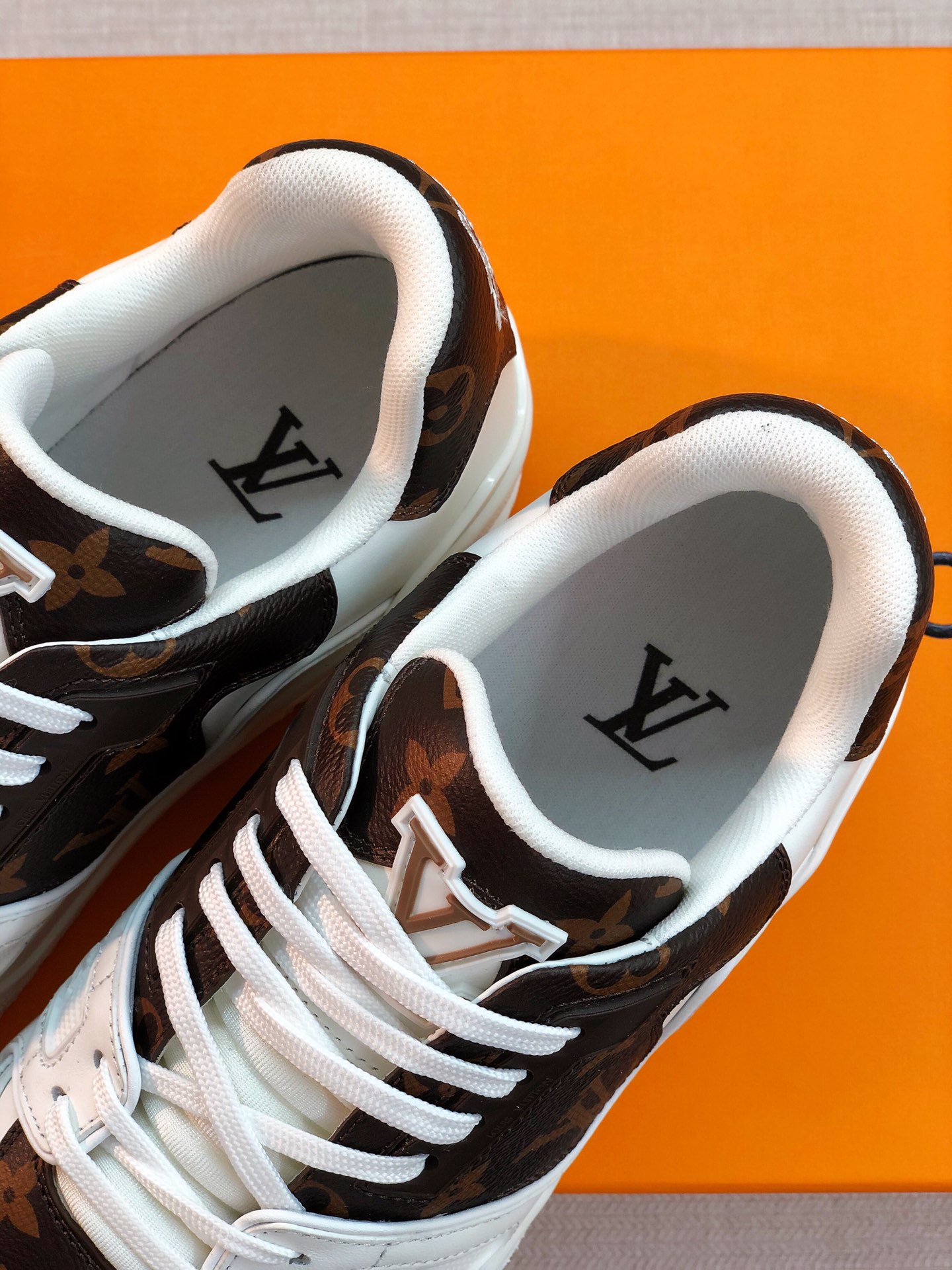 Men L*ouis V*uitton Top Sneaker