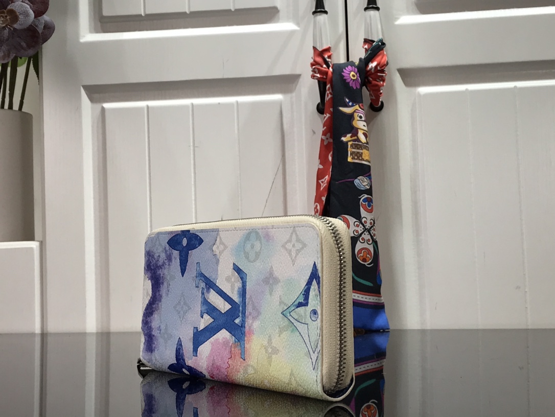 L*ouis V*uitton Top Bag 10 x 20 x 2 cm