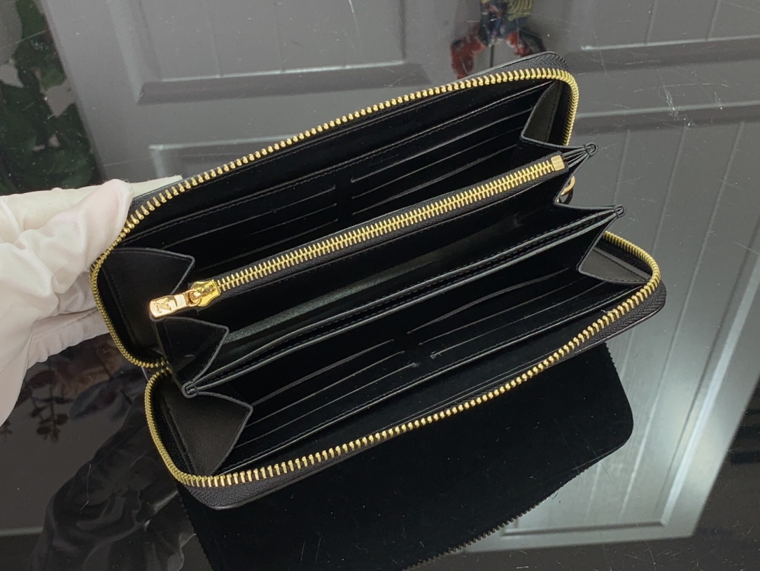 L*ouis V*uitton Bag Top Quality 19.5*10.5*2.5cm