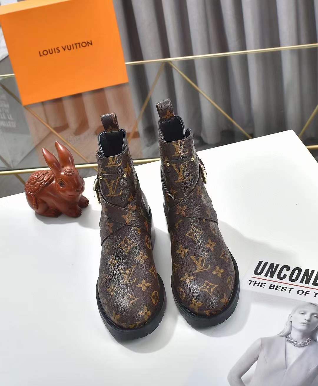 Women L*ouis V*uitton Top Sneaker