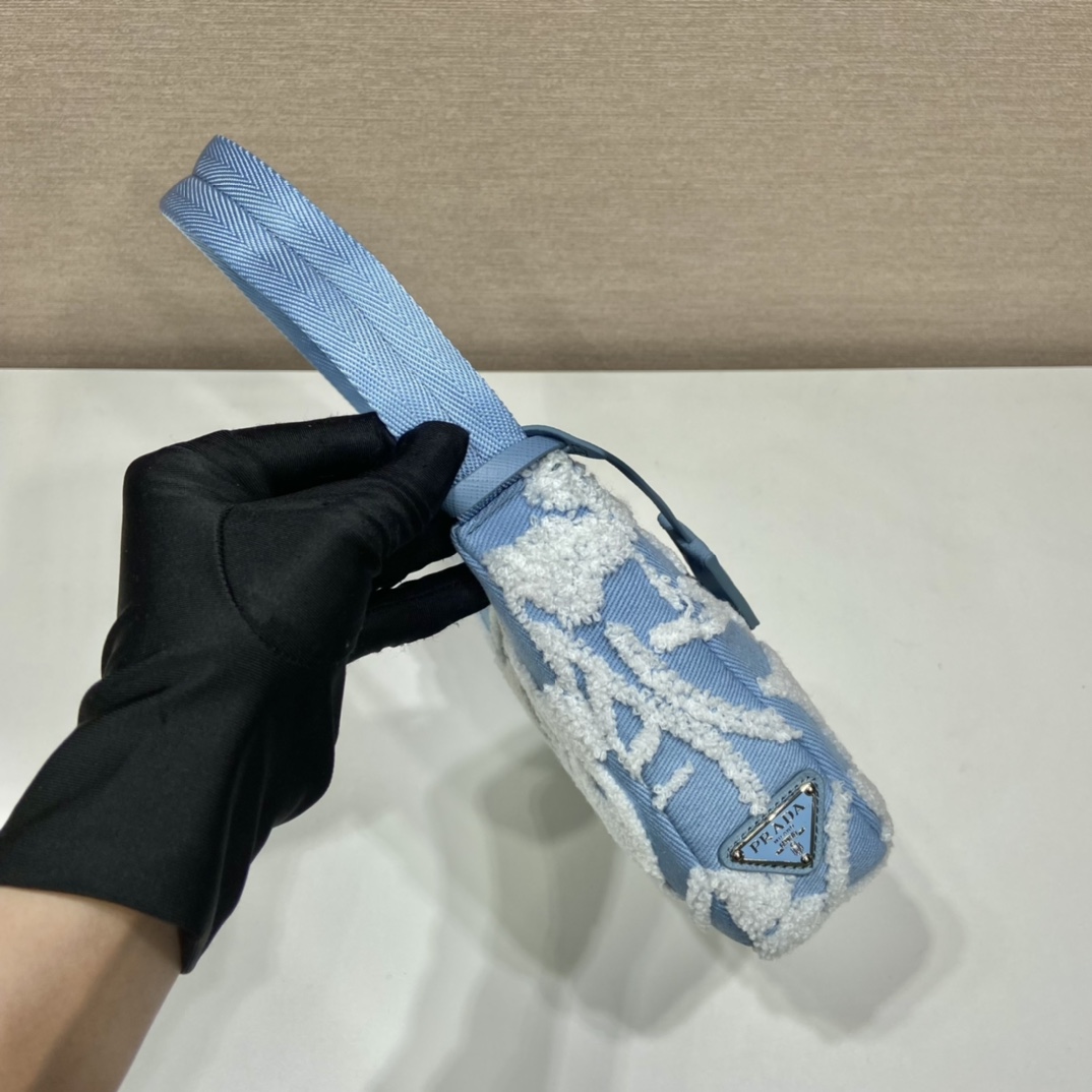 P*rada Bag Top Quality 23*17*6CM