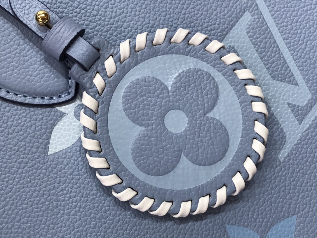 L*ouis V*uitton Top Bag 35 x 27 x 14 CM