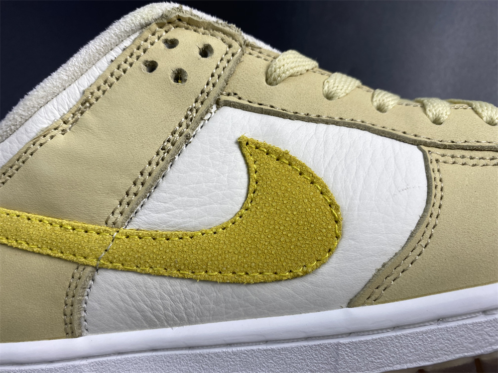 from Nike SB Dunk Low Lemon Drop DJ6902-700