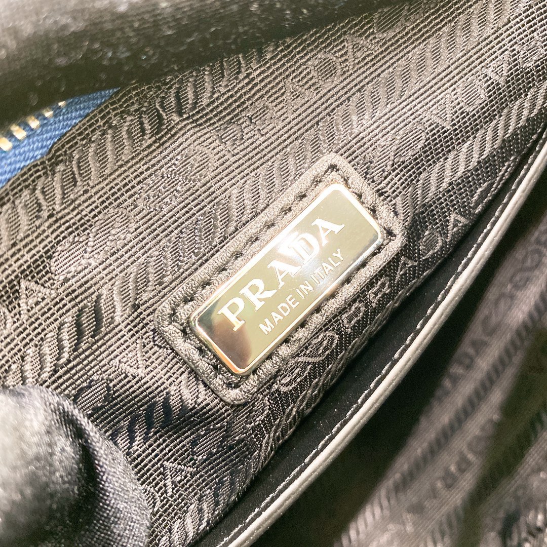 P*rada Bag Top Quality 28*18*11CM