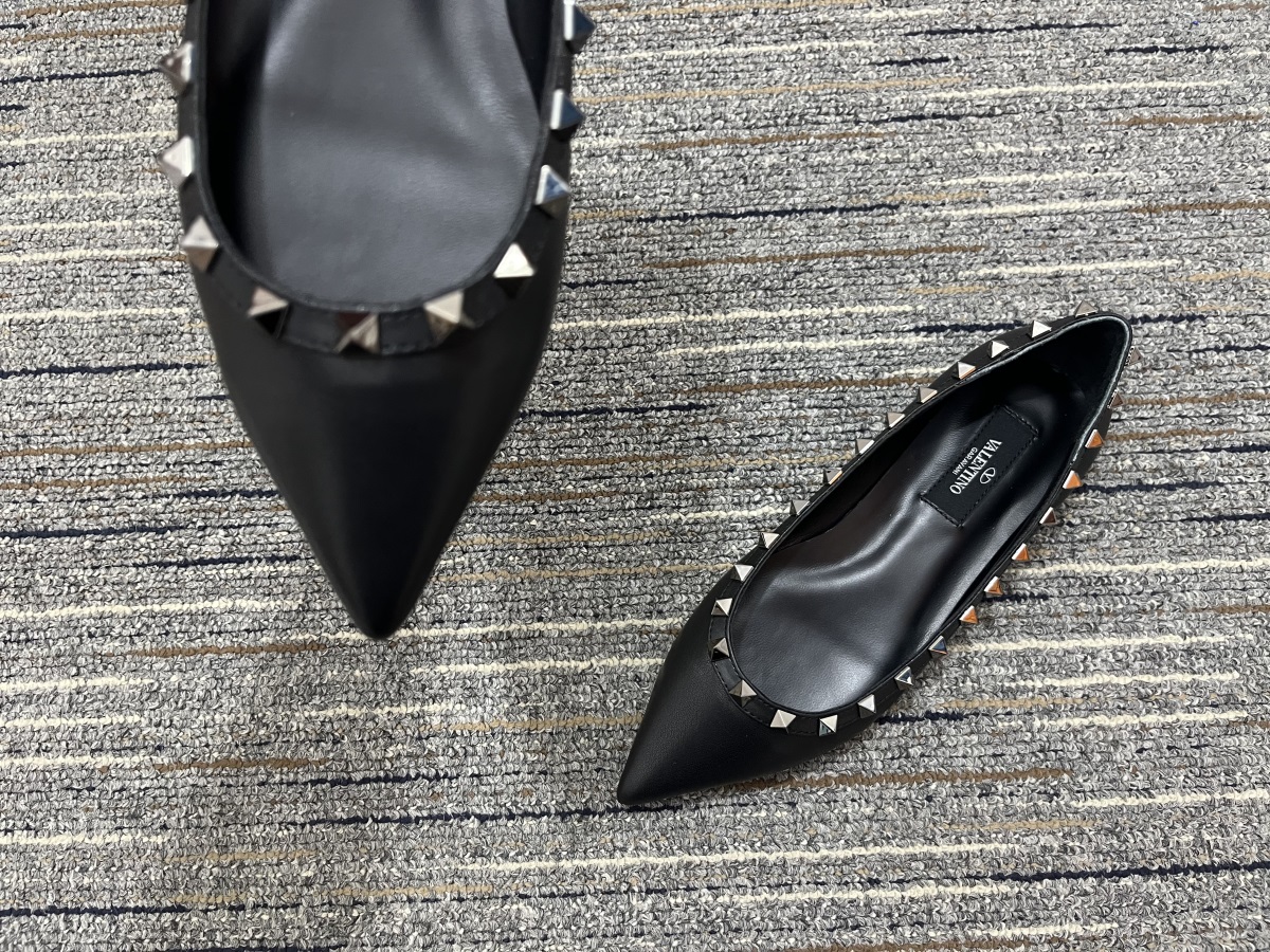 Women ๐*๐ด๐ฟ๐ธ๐๐๐ผ๐๐ Top Sneakers