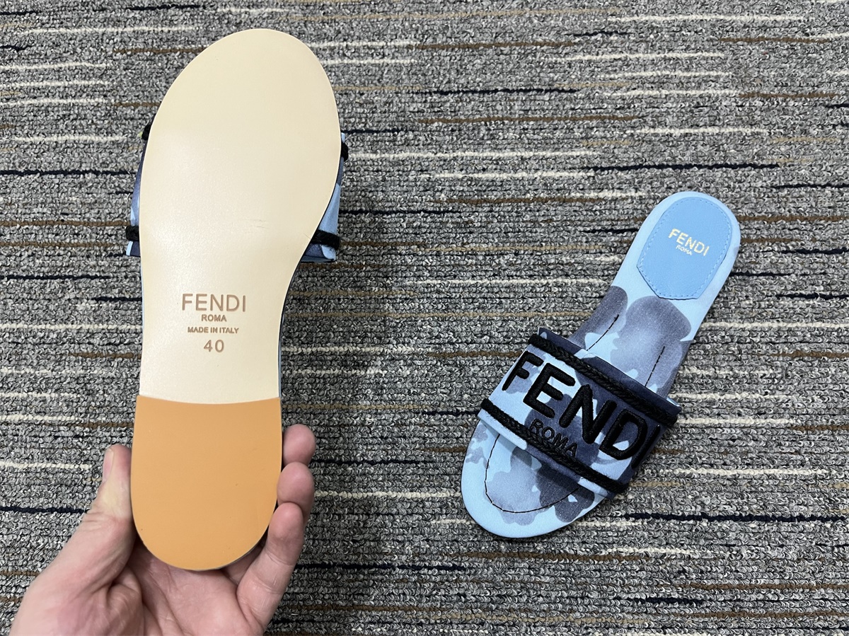 Women F*endi Top Sandals