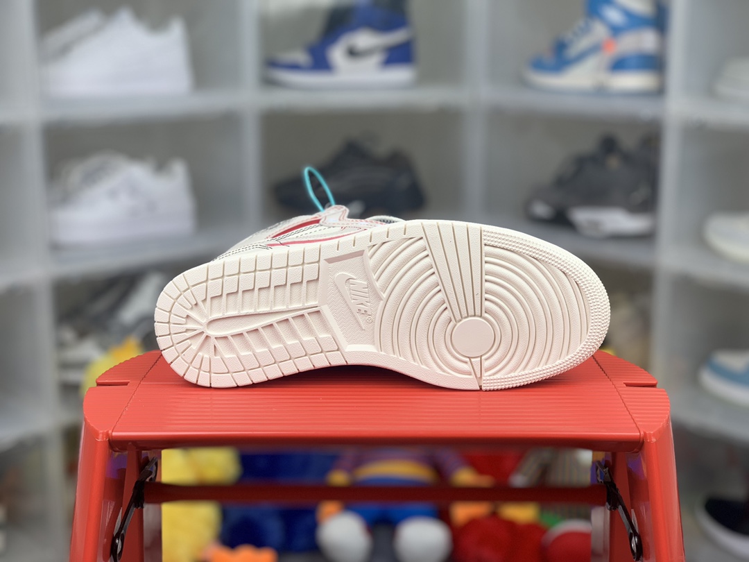 Air Jordan 1 Retro Phantom