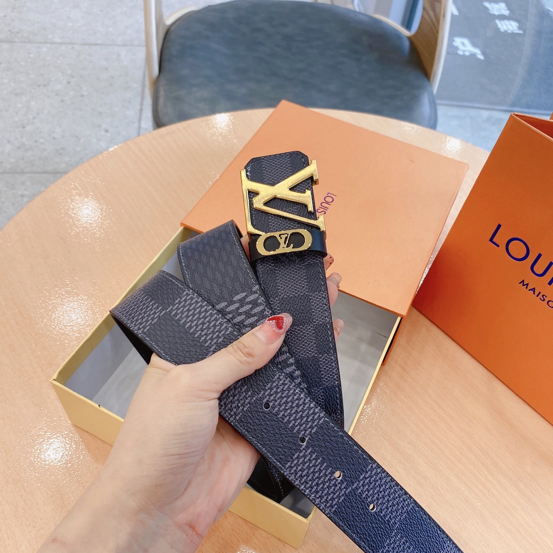 L*ouis V*uitton Belts Top Version