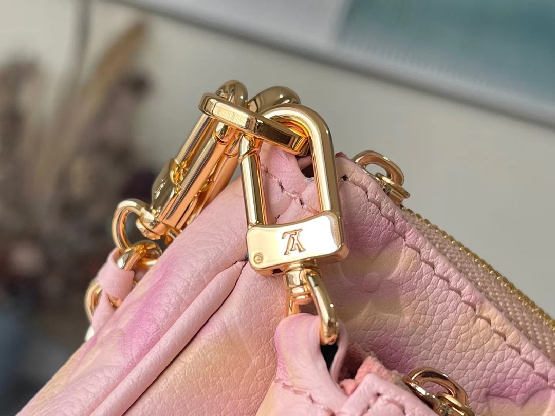 L*ouis V*uitton Top Bag 24*13.5*4CM