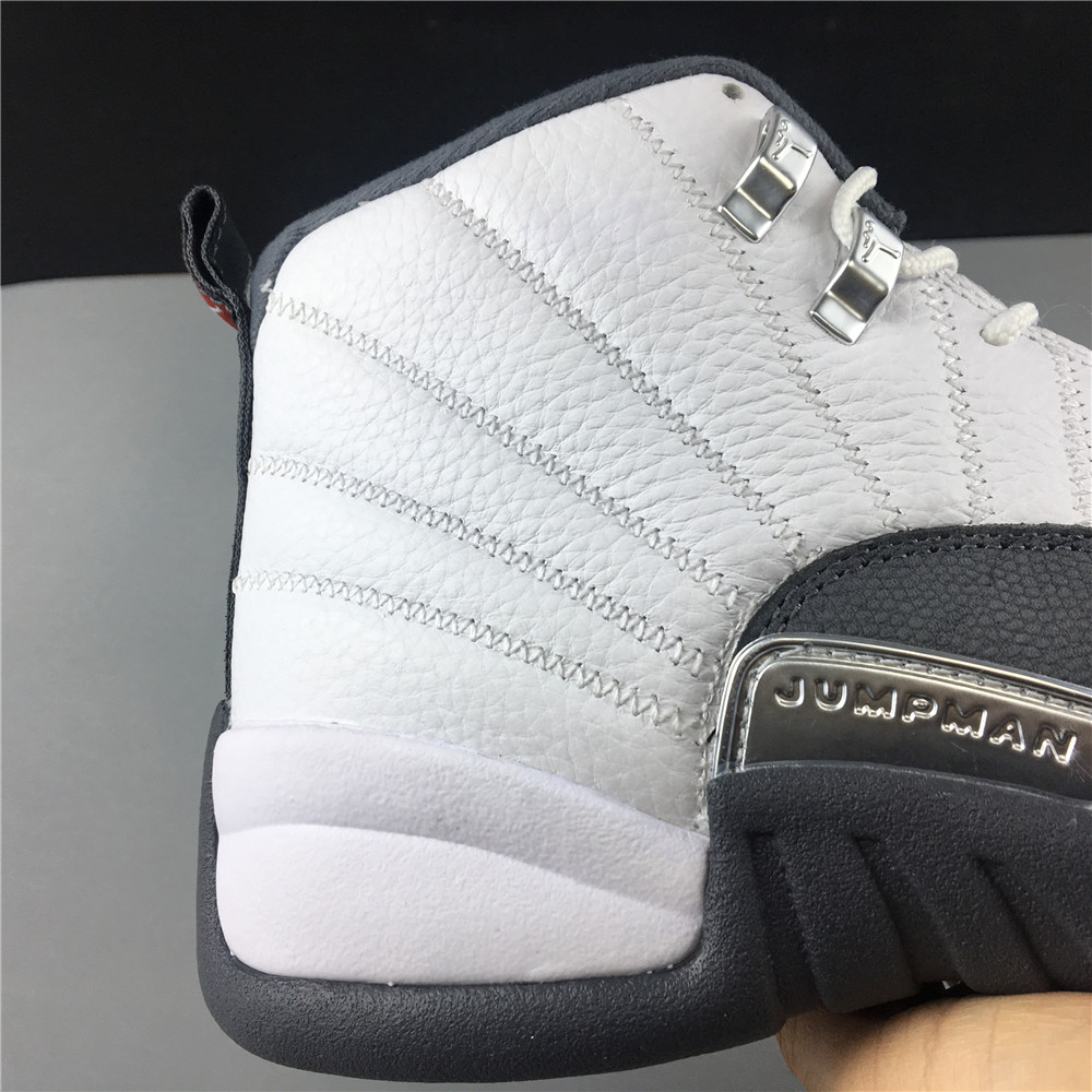 Air Jordan 12