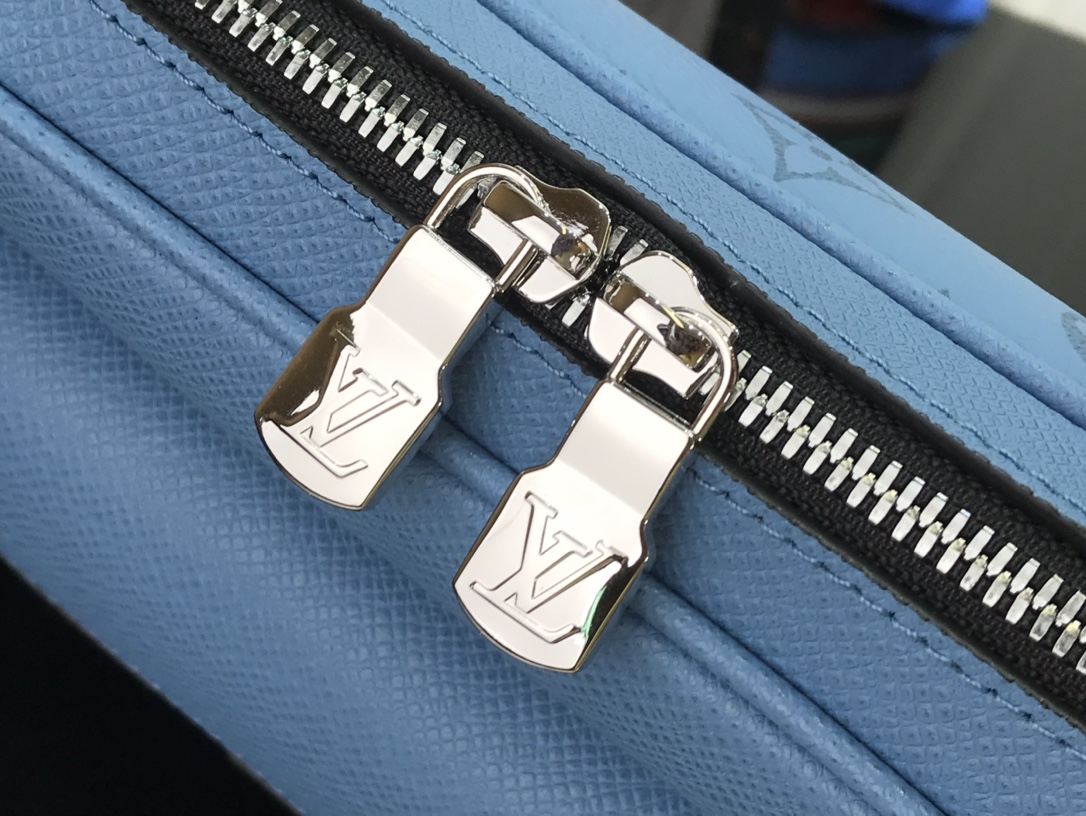 L*ouis V*uitton Top Bag