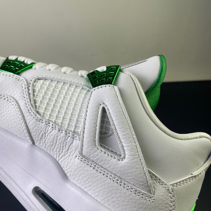 Air Jordan 4 Retro Metallic Green CT8527-113