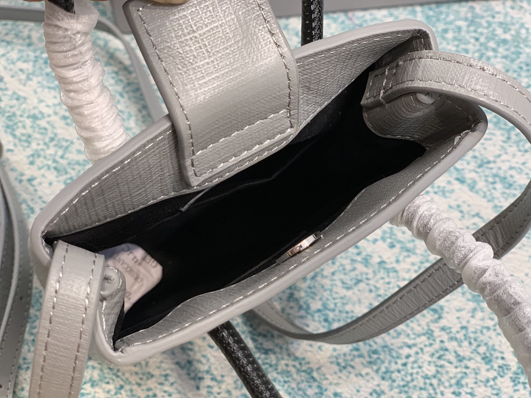 B*alenciaga Bag Top Quality 18×4.5×12cm