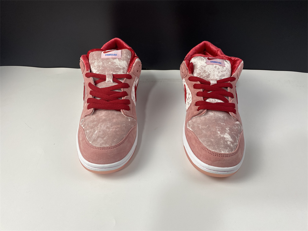 from Nike Dunk SB Low CT2552-800