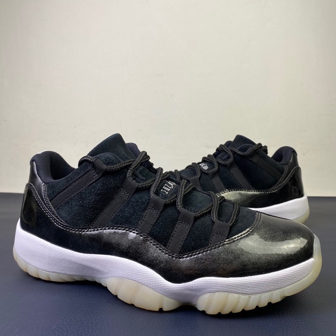 Air Jordan 11 Retro 528895-010
