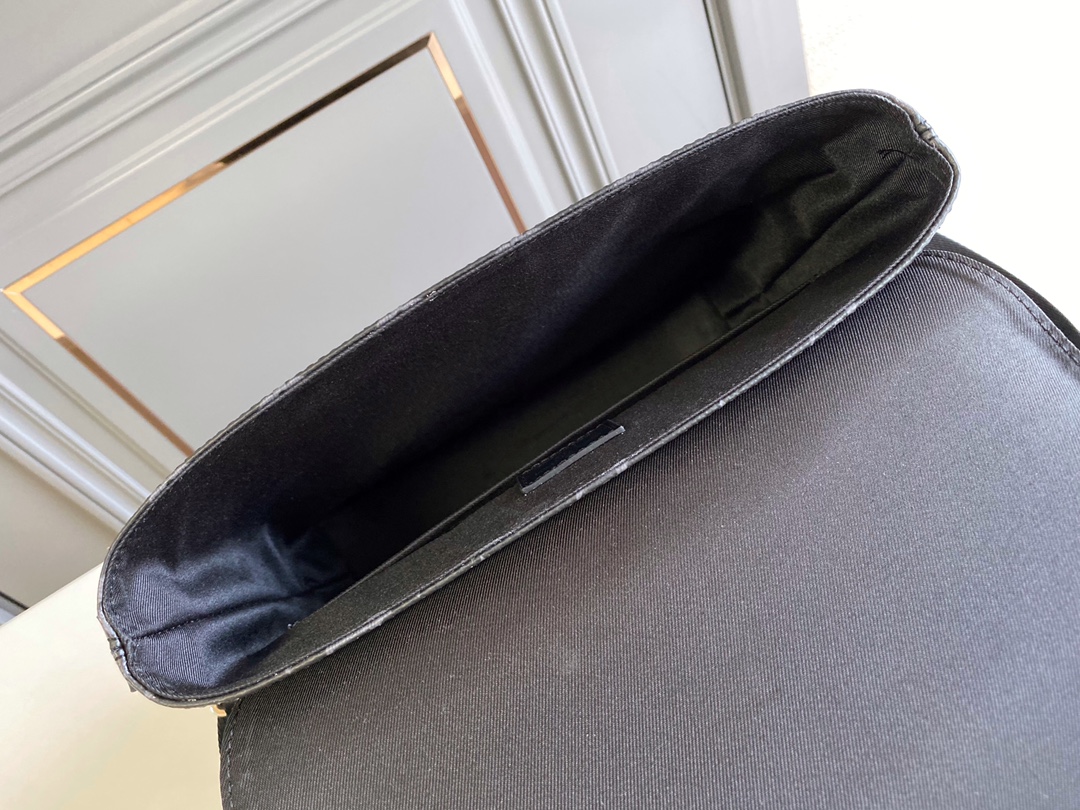 L*ouis V*uitton Top Bag 25*22*7cm