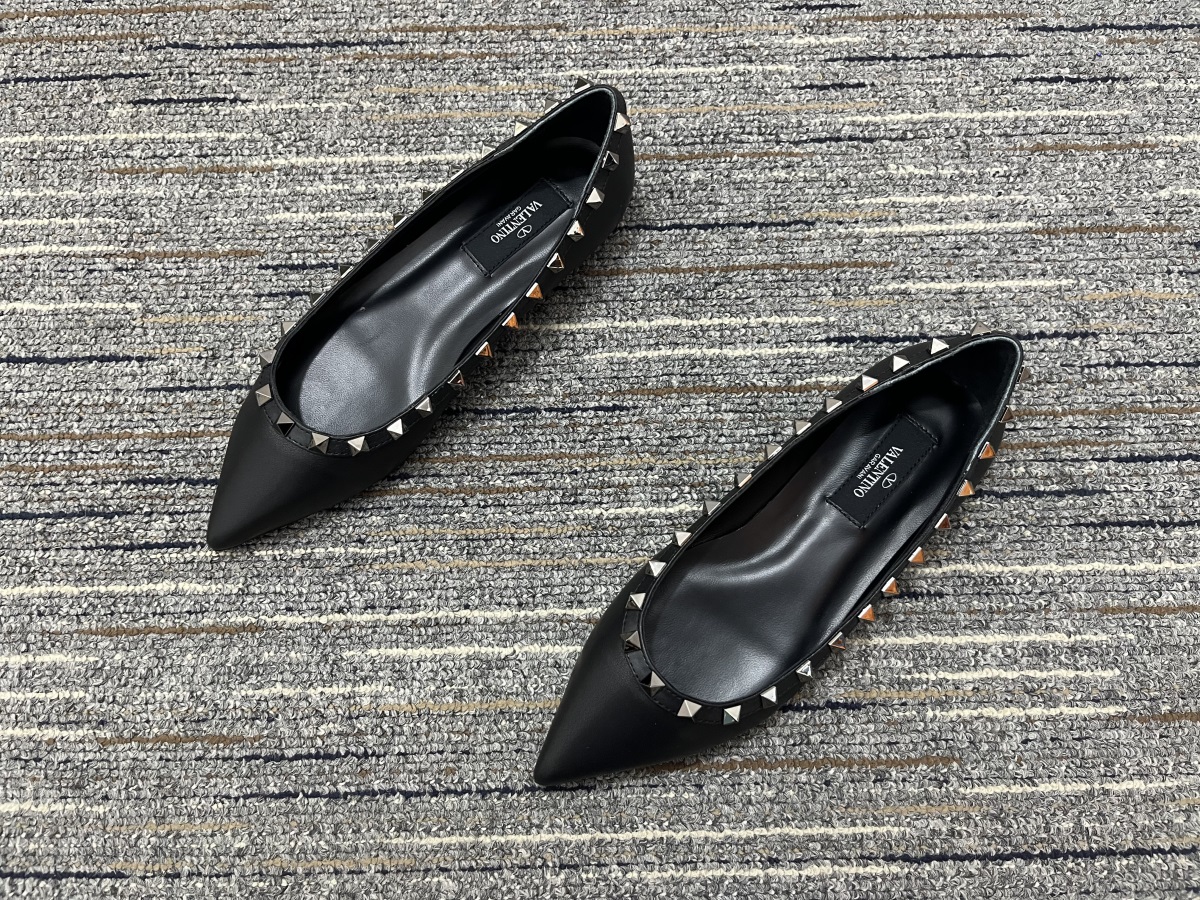 Women ๐*๐ด๐ฟ๐ธ๐๐๐ผ๐๐ Top Sneakers