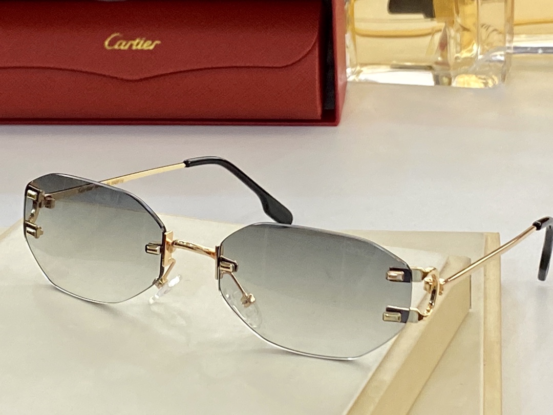 C*artier Glasses Top