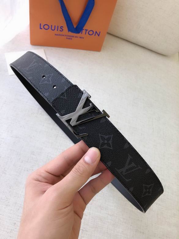 L*uis V*itton Belts Top Version