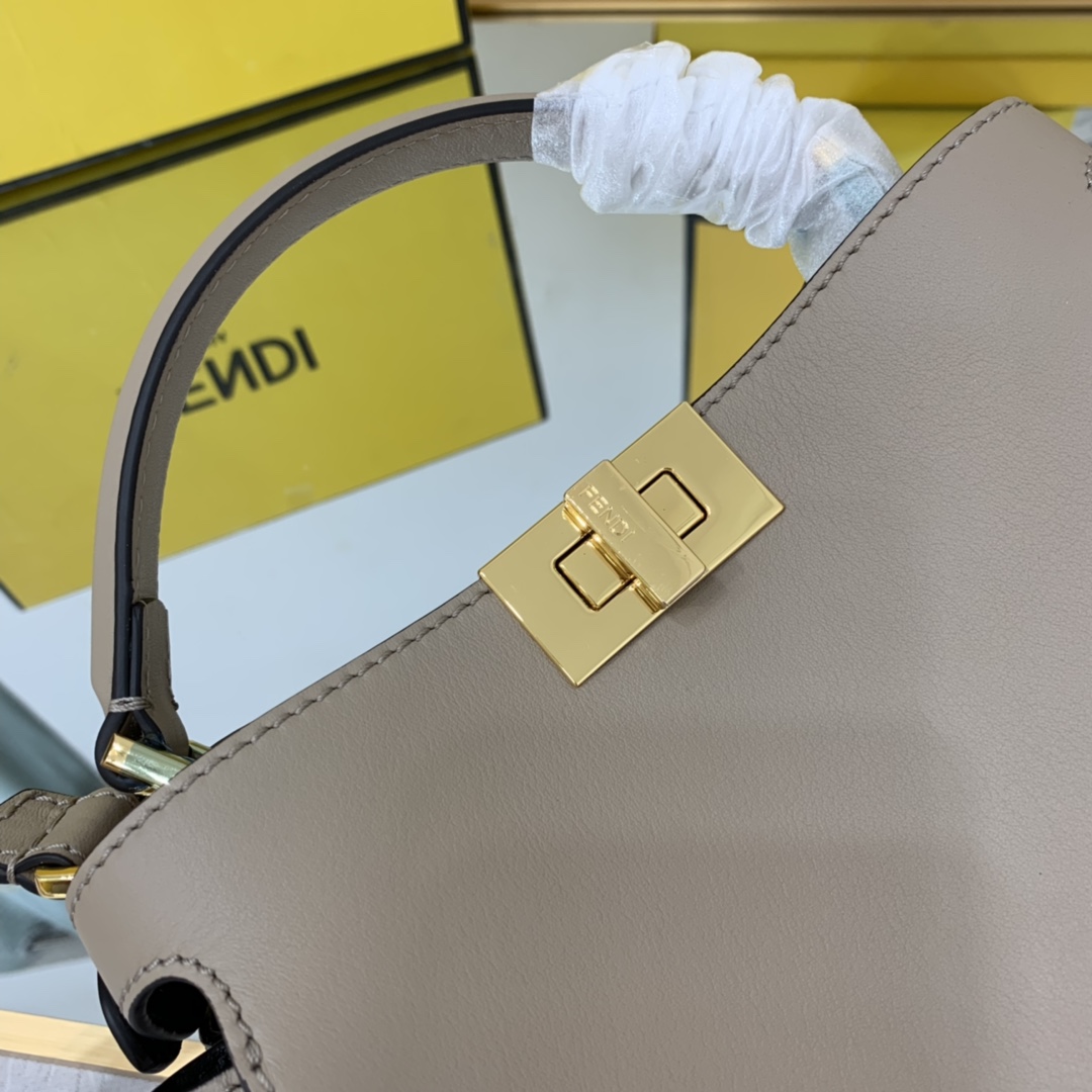 F*endi Top Bag 27*20*12cm