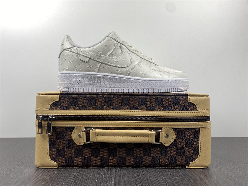 from Air Force 1 L*V Low Cream White Black
