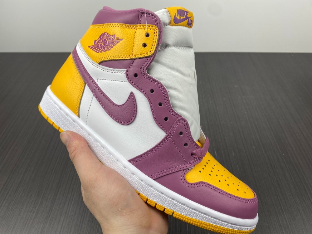Air Jordan 1 High OG “Brotherhood” 555088-706