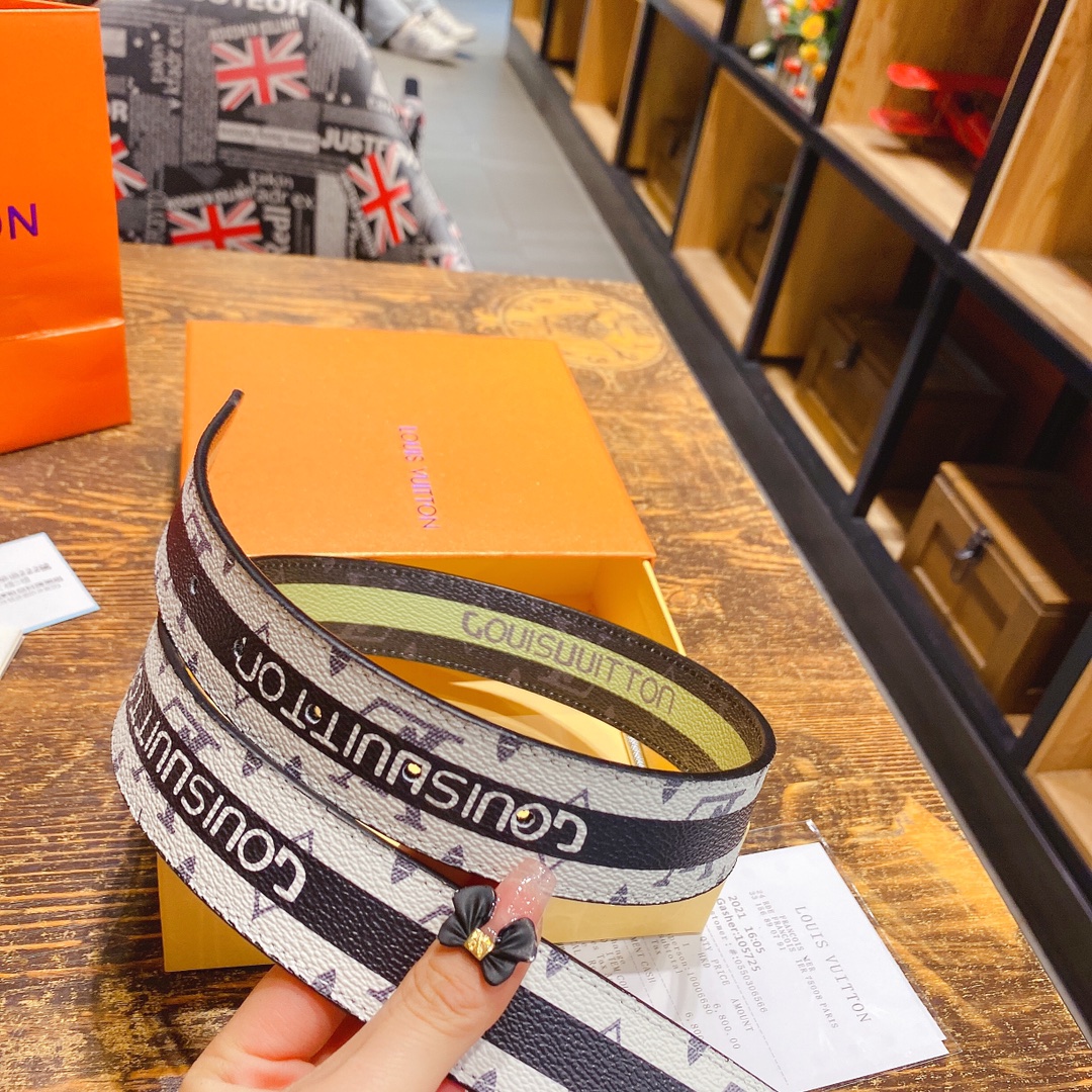 L*ouis V*uitton Belts Top Version
