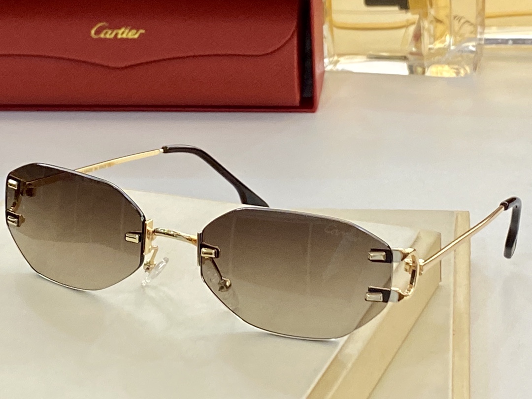 C*artier Glasses Top