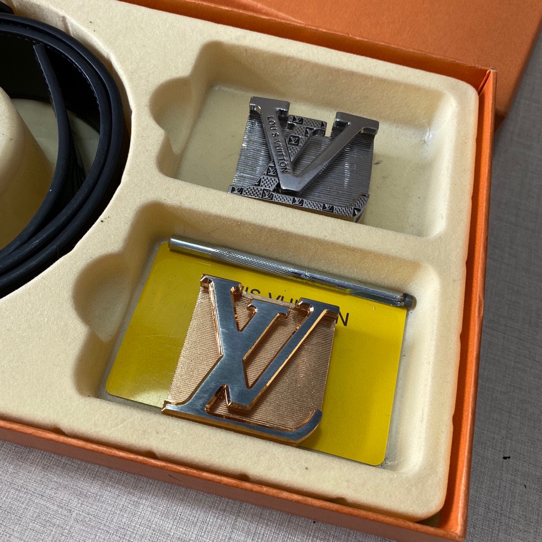 L*ouis V*uitton Belts Top Version