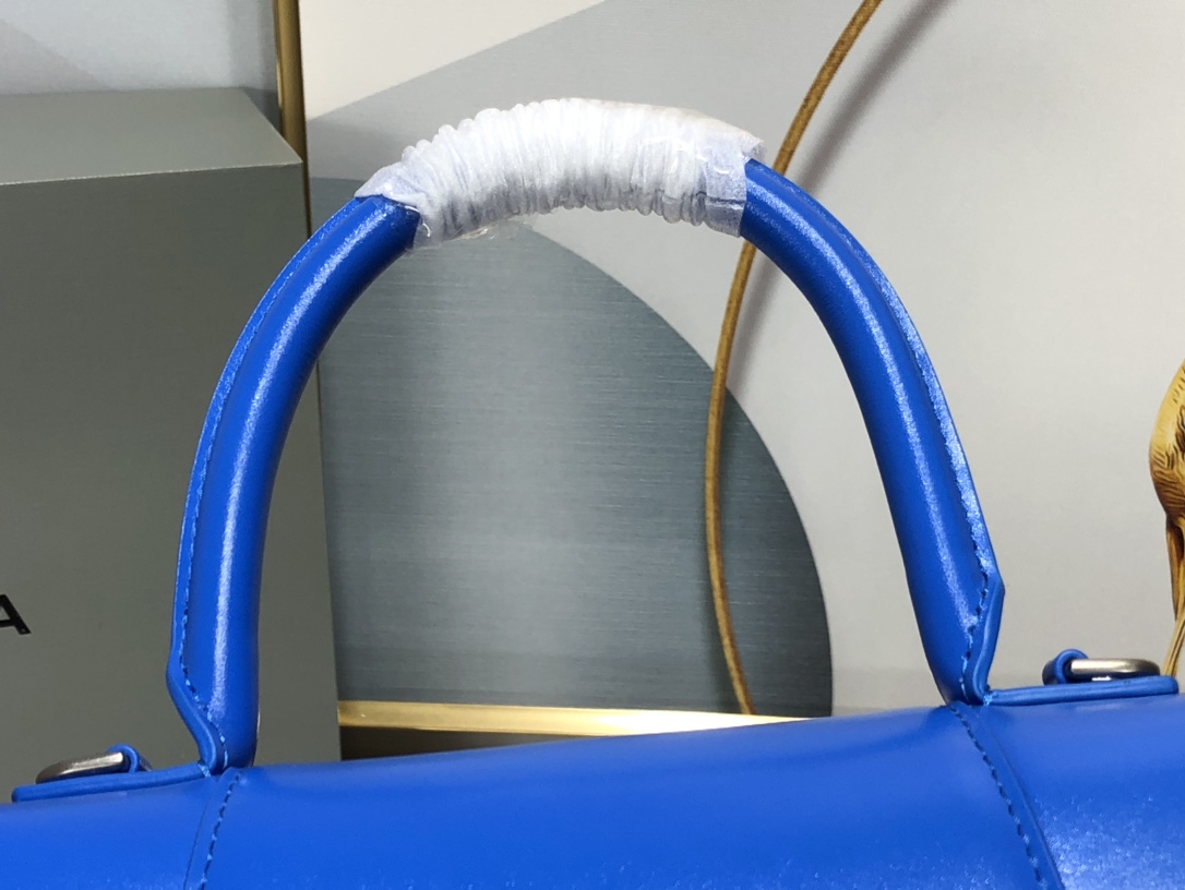 B*alenciaga Bag Top Quality