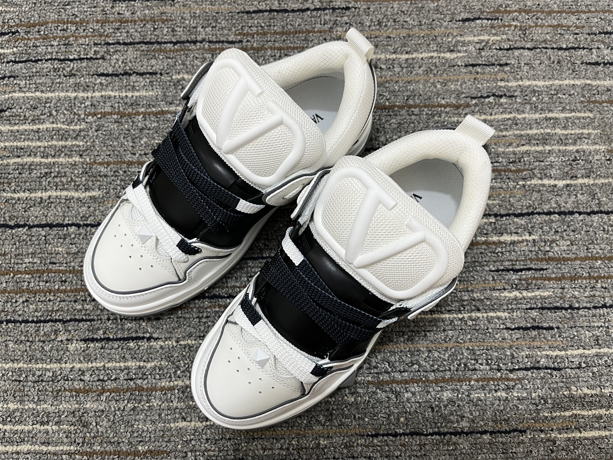 Men Women 𝑉*𝐴𝐿𝐸𝑁𝑇𝐼𝑁𝑂 Top Sneakers