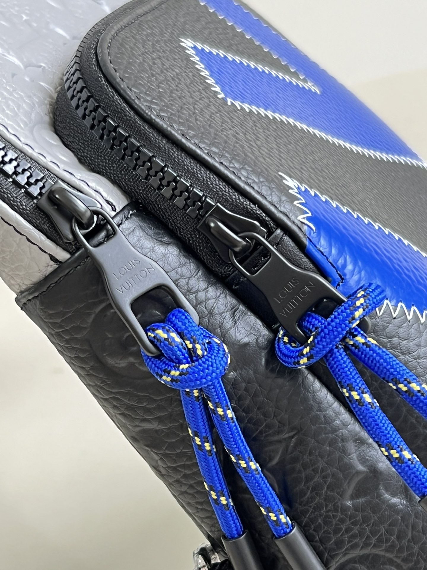 L*ouis V*uitton Bag Top Quality 20*31*10CM