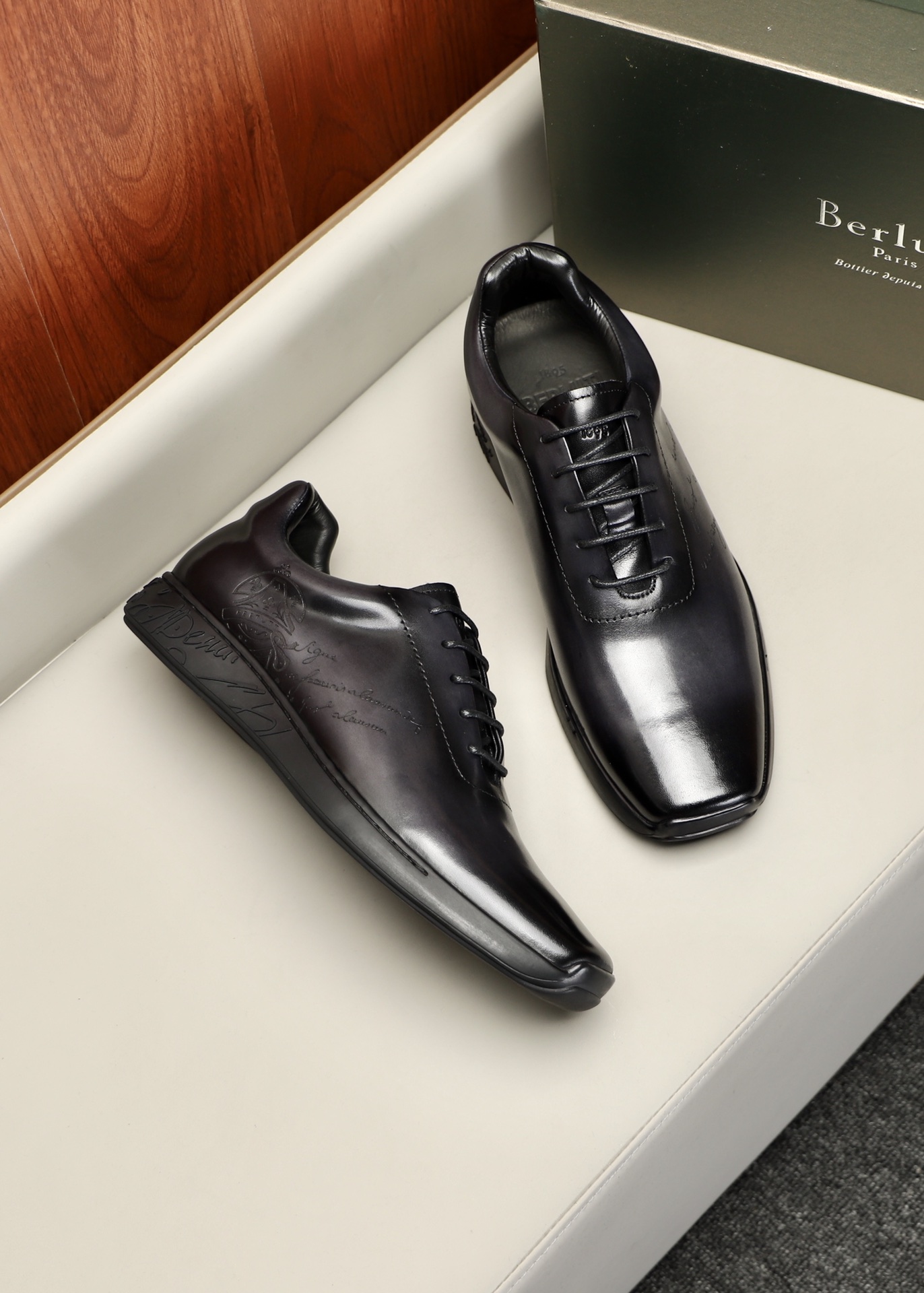 Men B*erluti Top Loafer