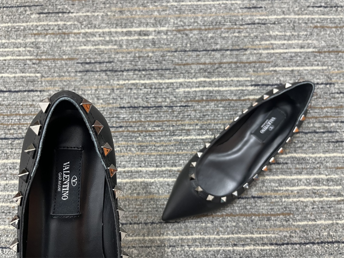 Women ๐*๐ด๐ฟ๐ธ๐๐๐ผ๐๐ Top Sneakers