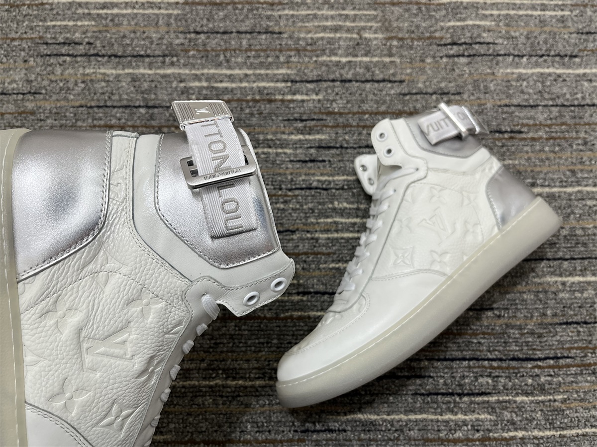 Men L*ouis V*uitton Top Sneakers