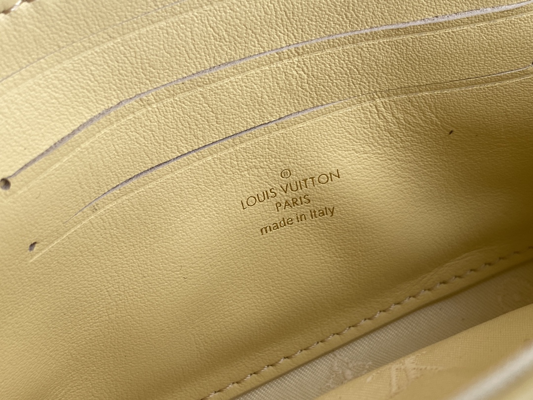 L*ouis V*uitton Bag Top Quality 20*12*6CM