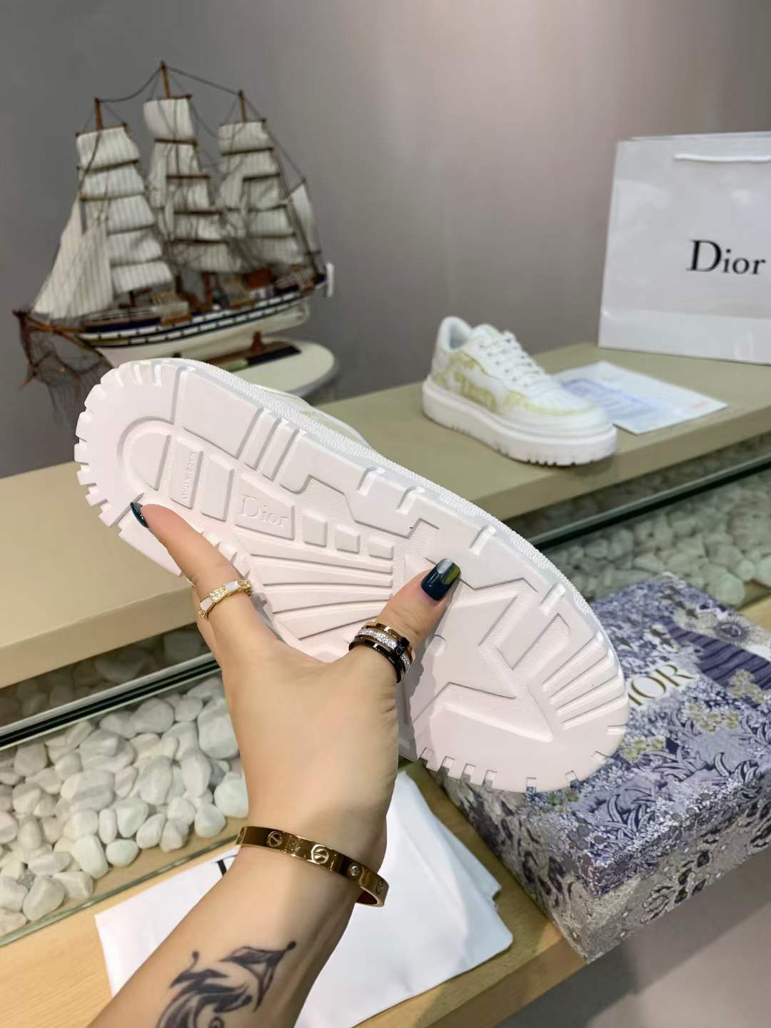 Men Women D*or Top Sneaker