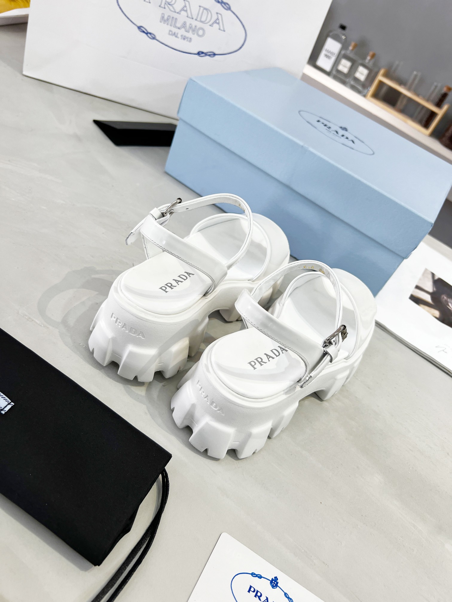 Women P*rada Top Quality Sandals