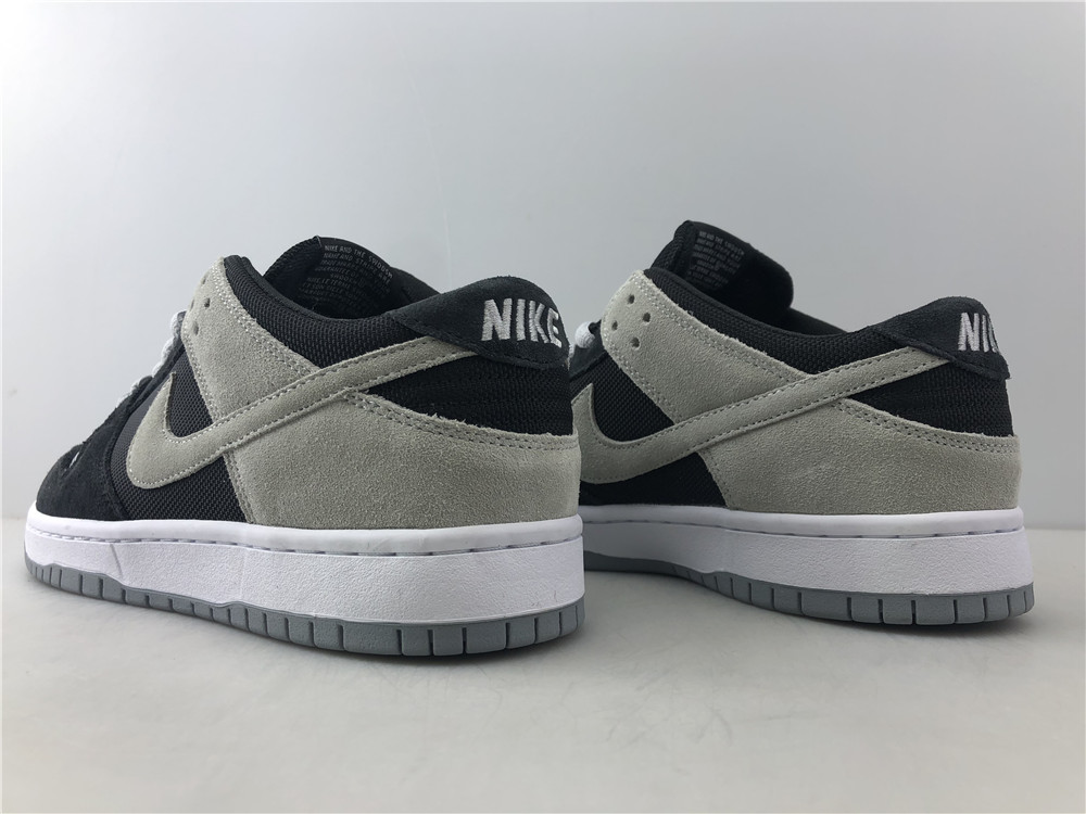 from NIKE SB DUNK LOW TRD