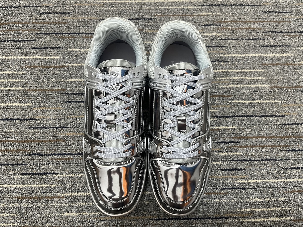 Men L*ouis V*uitton Top Sneakers