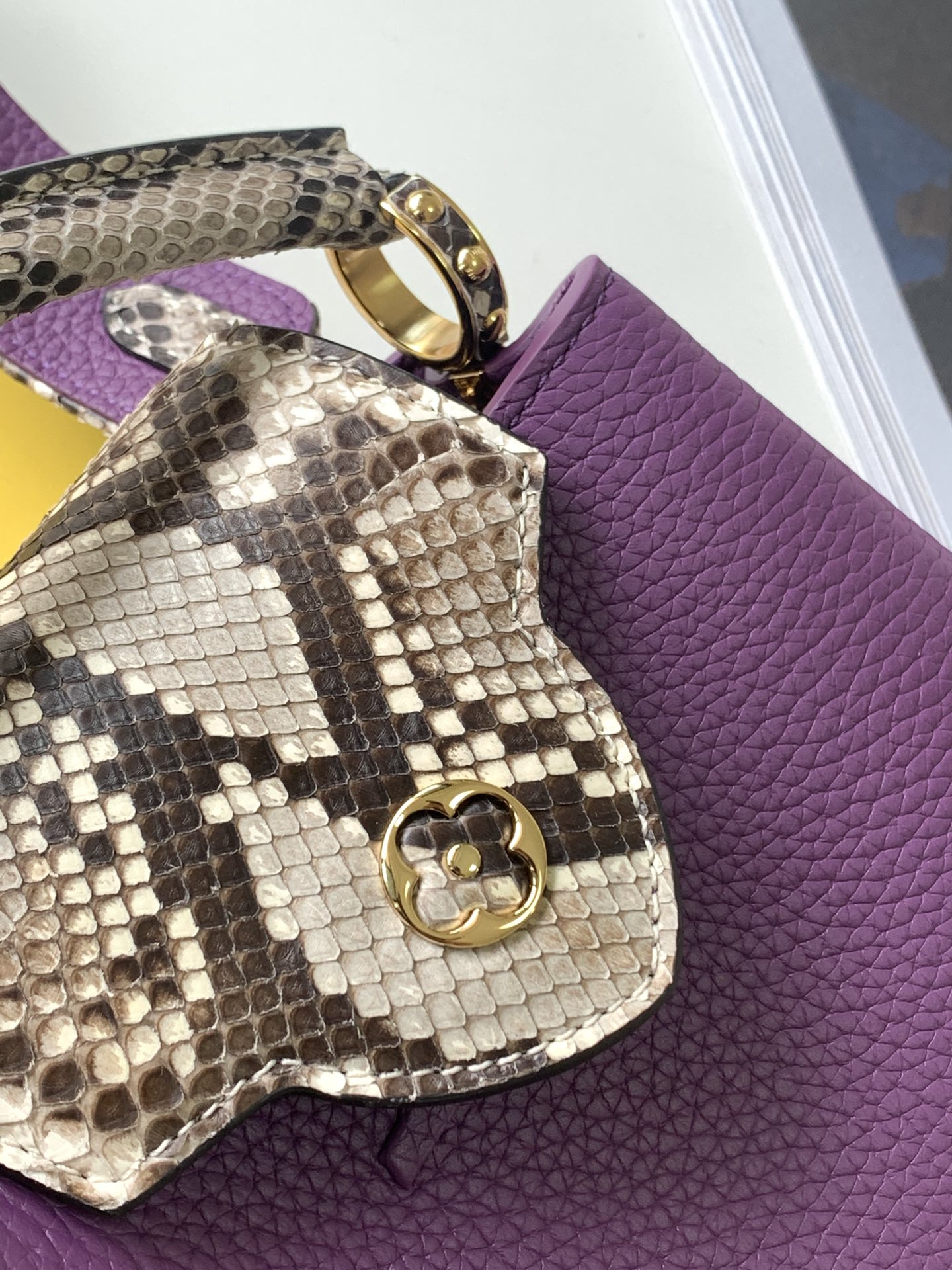 L*ouis V*uitton Top Bag 21x14x8cm