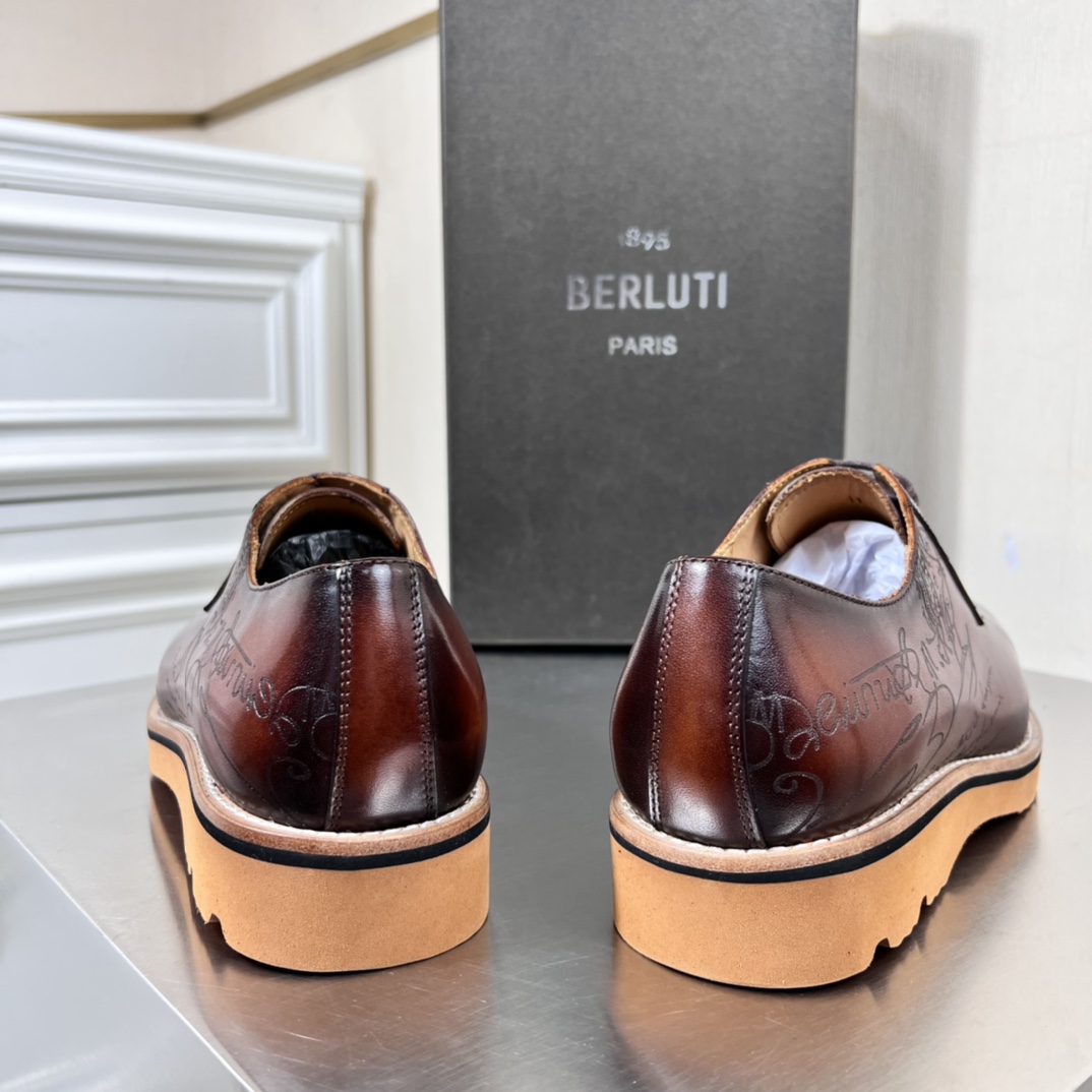 Men B*erluti Top Loafer