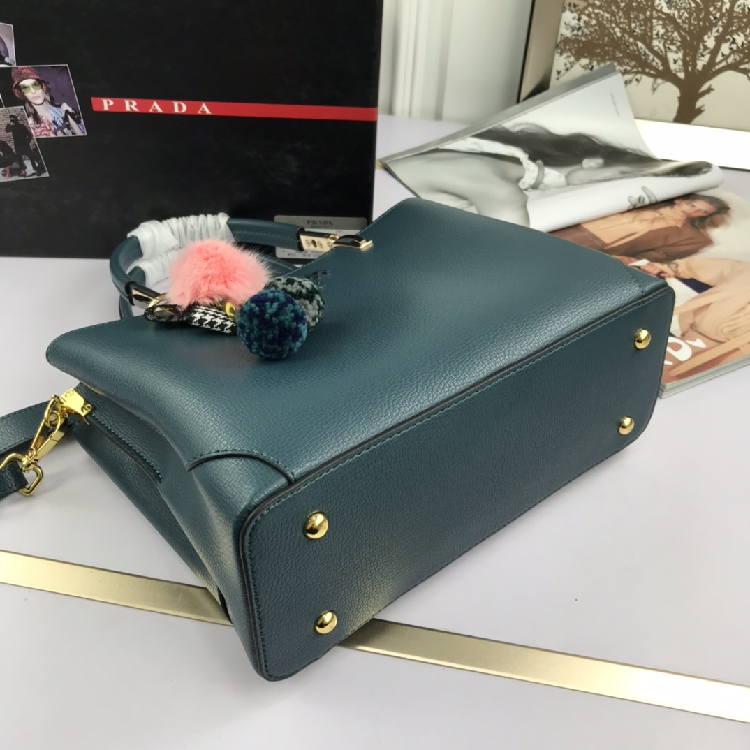 P*rada Top Bag 30*22*12cm