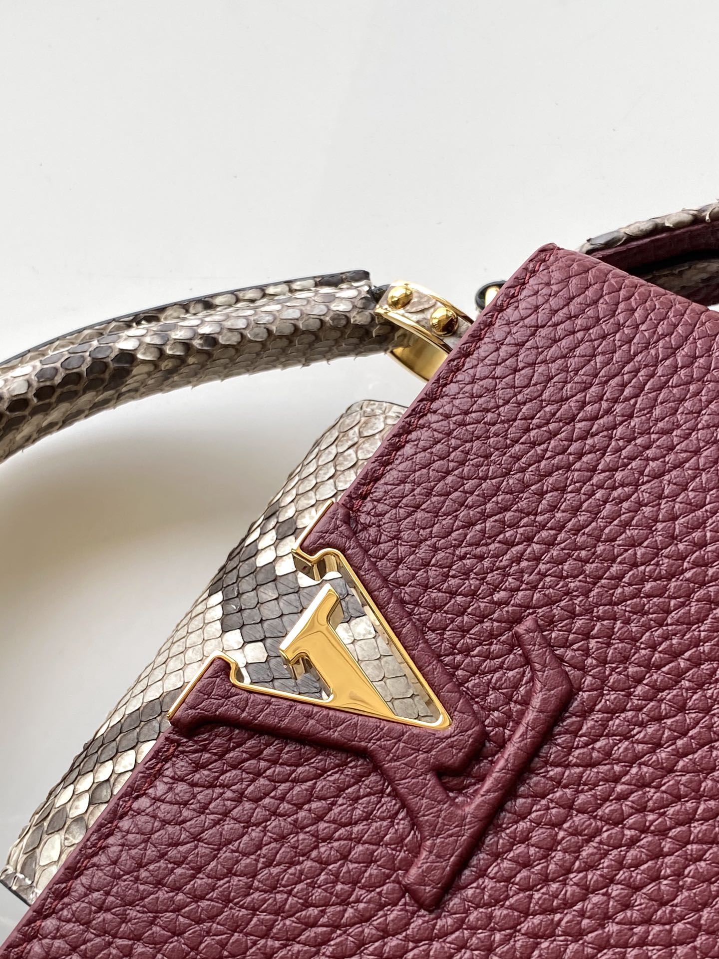 L*ouis V*uitton Top Bag 21x14x8cm