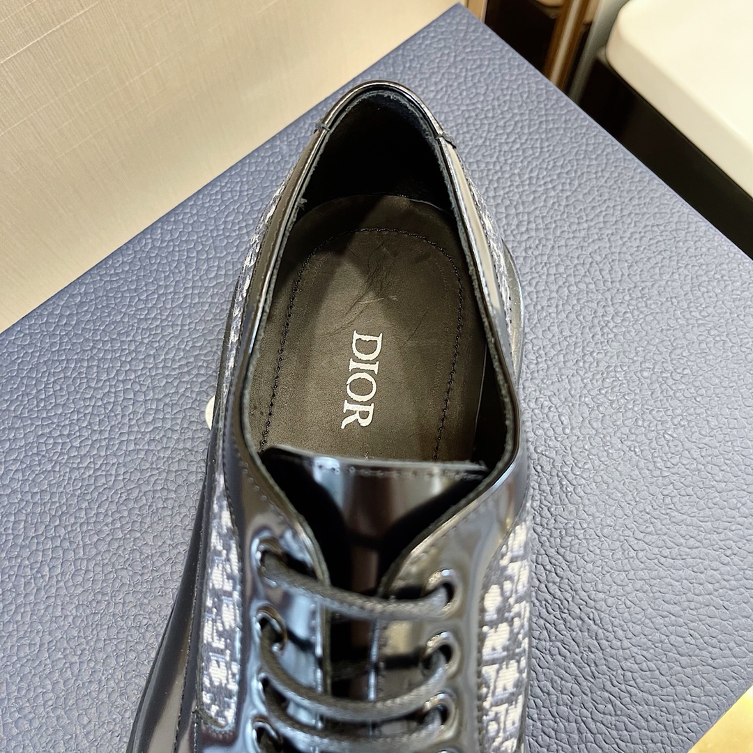 Men D*or Top Sneaker