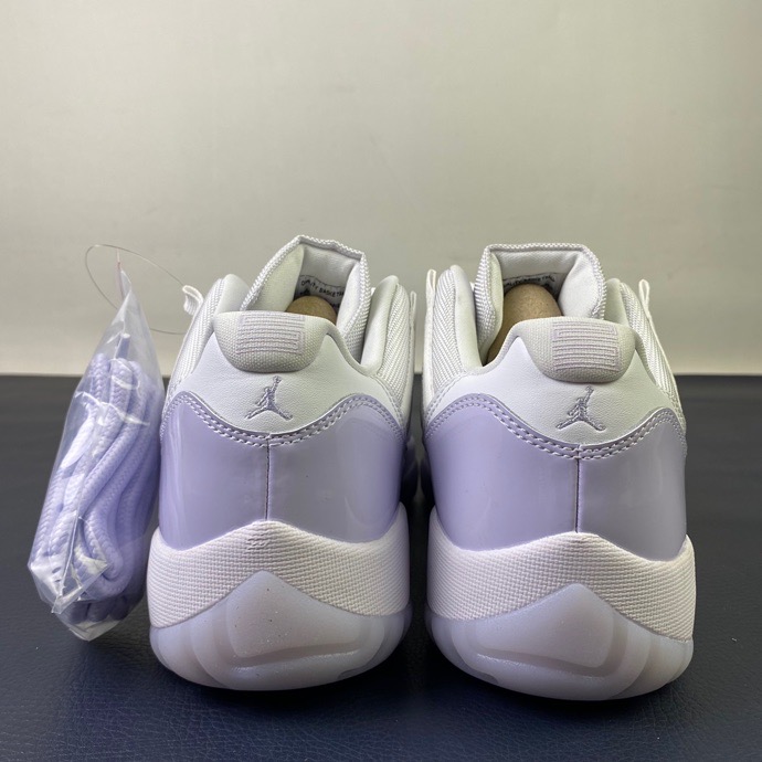 Air Jordan 11 Low WMNS PURE VIOLET AH7860-101