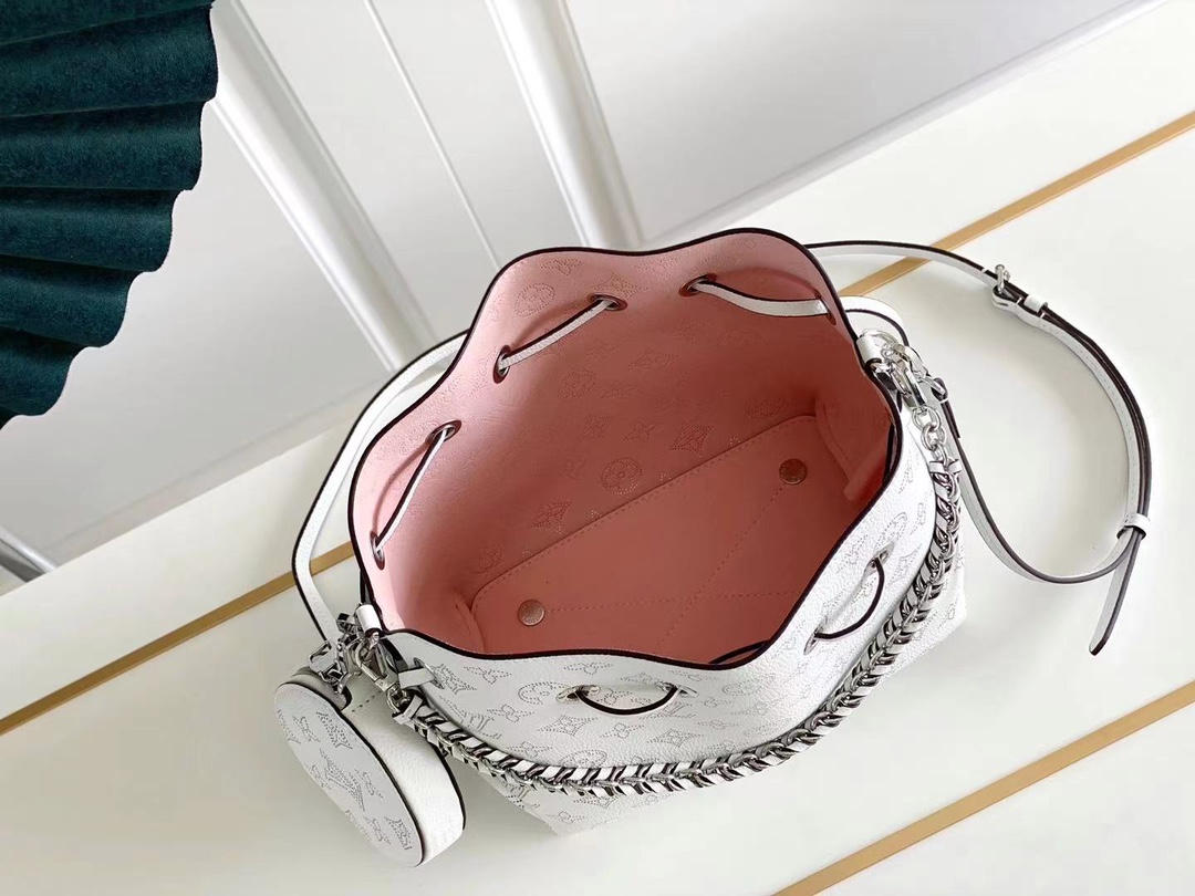 L*ouis V*uitton Top Bag 19*22*14cm